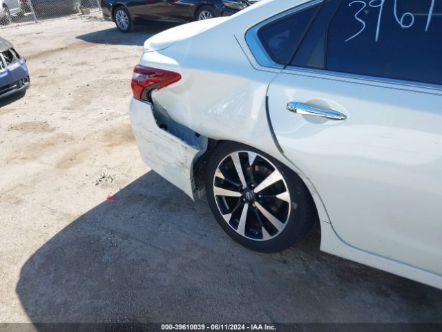 1N4AL3AP8JC138156 Nissan Altima 2.5 Sr