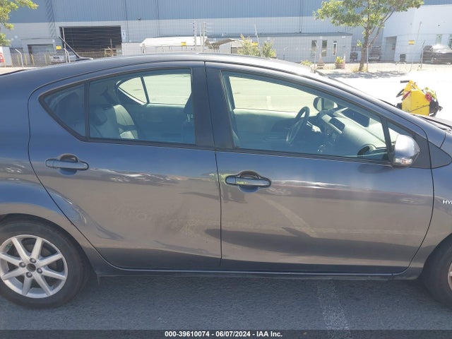 Aukcja sprzedaży 2012 Toyota Prius C Four, vin: JTDKDTB32C1031335, numer aukcji: 39610074