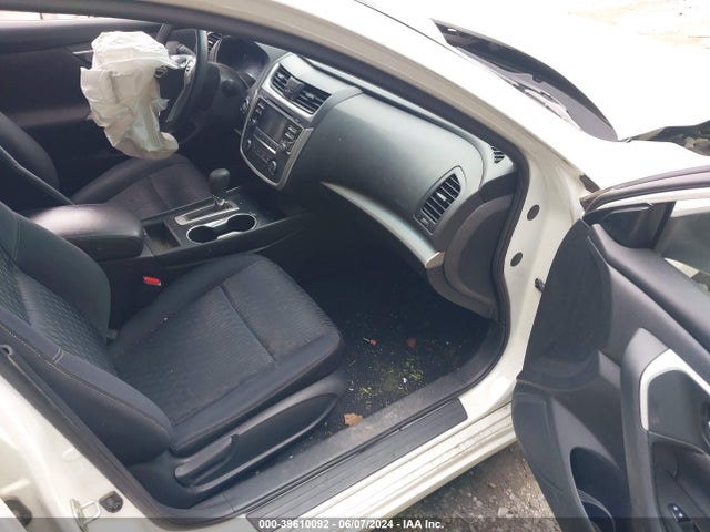 Nissan Altima 2.5 S 2018 1N4AL3AP7JC260703 Image 5
