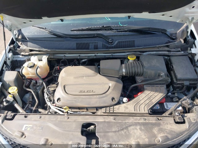 2C4RC1CG4MR565148 Chrysler Voyager Lx
