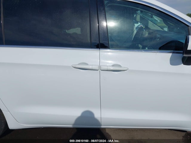 2C4RC1CG4MR565148 Chrysler Voyager Lx