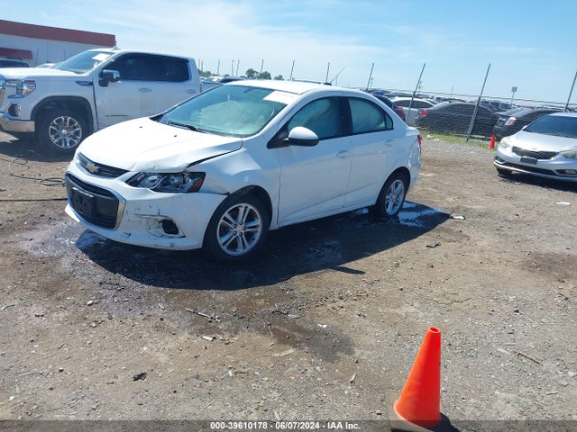 Chevrolet Sonic Ls Auto 2017 1G1JB5SH4H4148941 Image 2