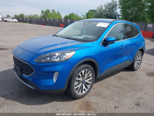 1FMCU9J91MUA70815 Ford Escape Titanium