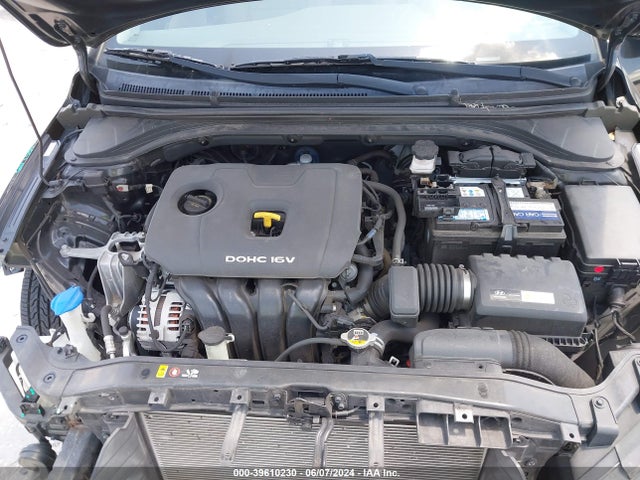 Hyundai ELANTRA SE 2017 KMHD74LF7HU125873 Image 10