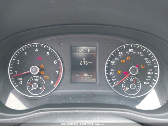 1VWAT7A33FC050053 Volkswagen Passat 1.8t Wolfsburg Edition