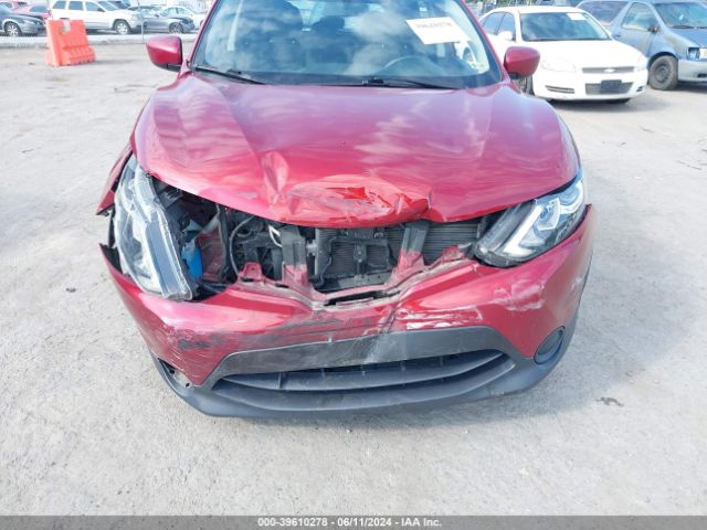 JN1BJ1CR0KW347935 Nissan Rogue Sport S