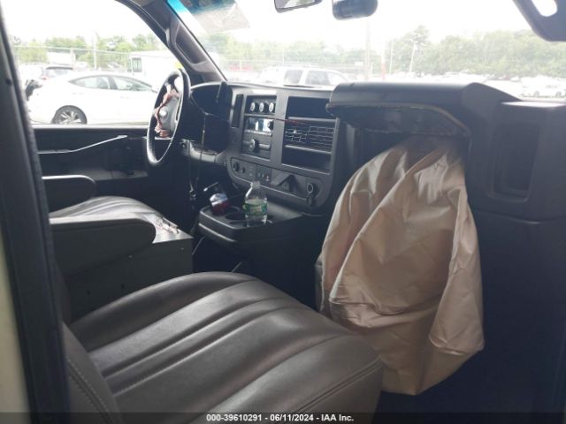 1GCWGAFP6K1170067 Chevrolet Express 2500 Work Van