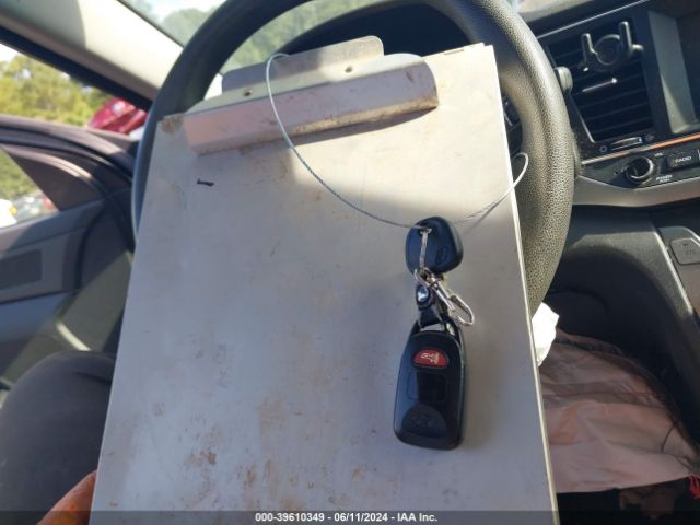 5NPD84LF9JH231453 Hyundai ELANTRA SEL