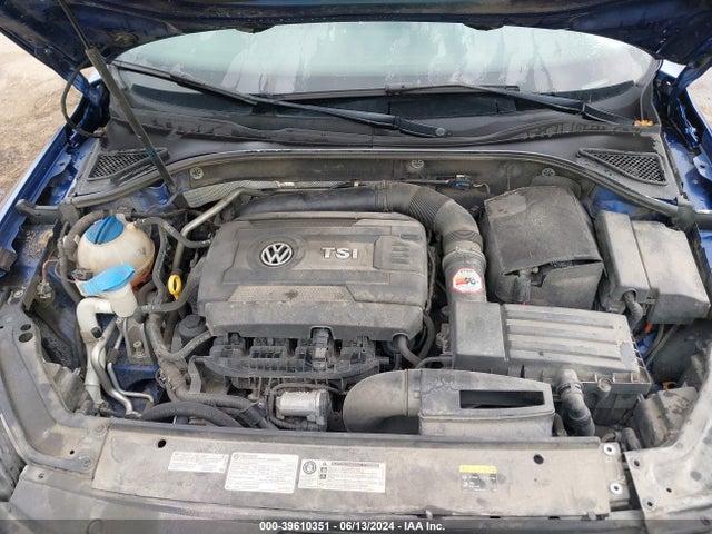 1VWBT7A39GC022067 Volkswagen Passat 1.8t Se