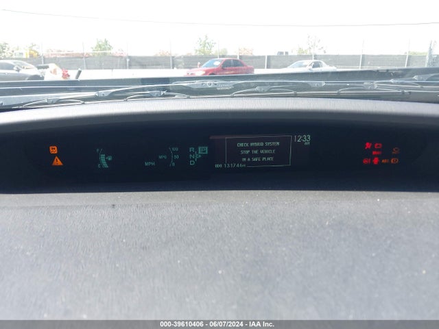 Toyota Prius Three 2014 JTDKN3DU8E0385677 Image 7