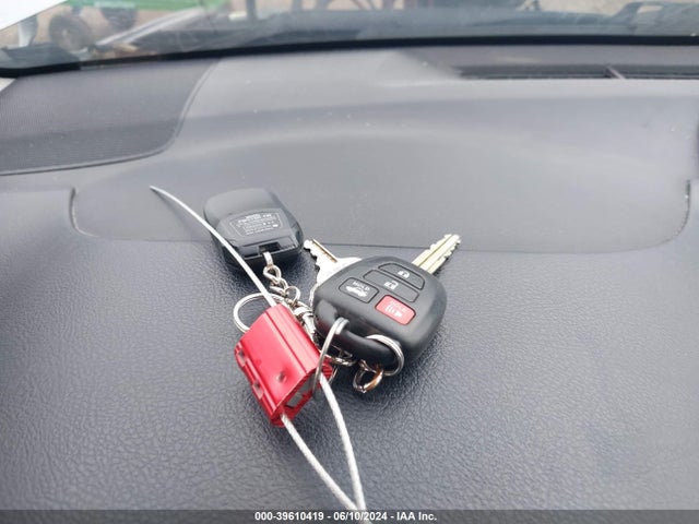 Toyota CAMRY LE 2016 4T4BF1FK8GR572122 Image 11