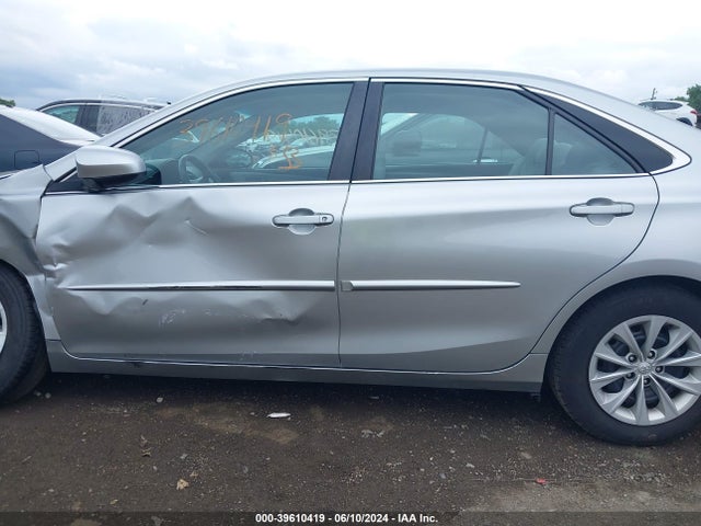Toyota CAMRY LE 2016 4T4BF1FK8GR572122 Image 14