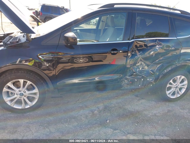 Ford ESCAPE SE 2018 1FMCU0G93JUC20762 Image 6