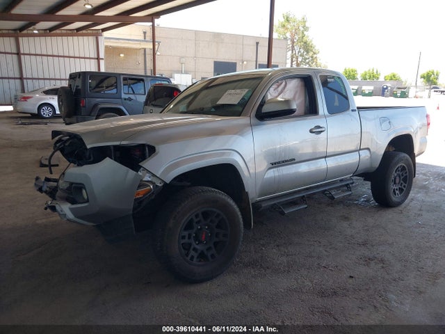 Toyota Tacoma Sr5 2019 5TFRX5GN2KX155242 Image 2