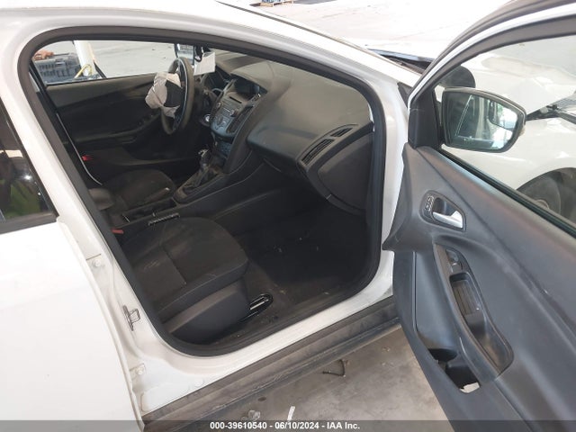 Ford FOCUS SE 2015 1FADP3K28FL312769 Image 5