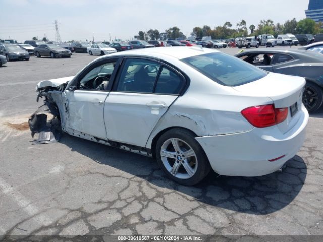 WBA3C1C50FP853268 BMW 328I