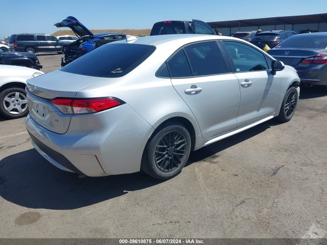 Toyota COROLLA LE 2020 5YFEPRAE2LP034273 Image 4