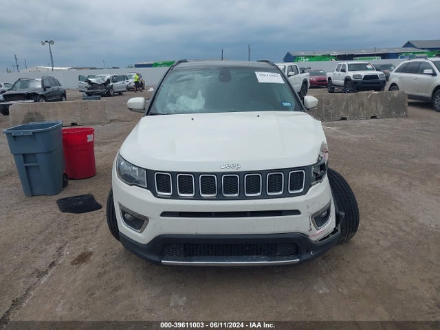 3C4NJCCBXJT502892 Jeep Compass Limited Fwd