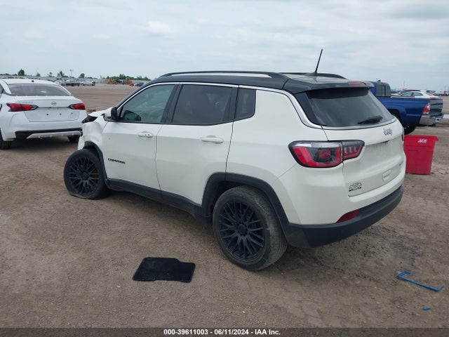 3C4NJCCBXJT502892 Jeep Compass Limited Fwd
