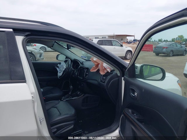 3C4NJCCBXJT502892 Jeep Compass Limited Fwd