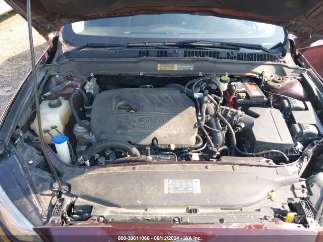 3FA6P0HD8JR217512 Ford FUSION SE