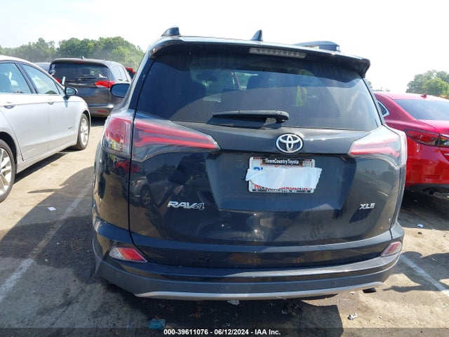 Toyota Rav4 Xle 2017 2T3WFREV8HW400090 Image 17