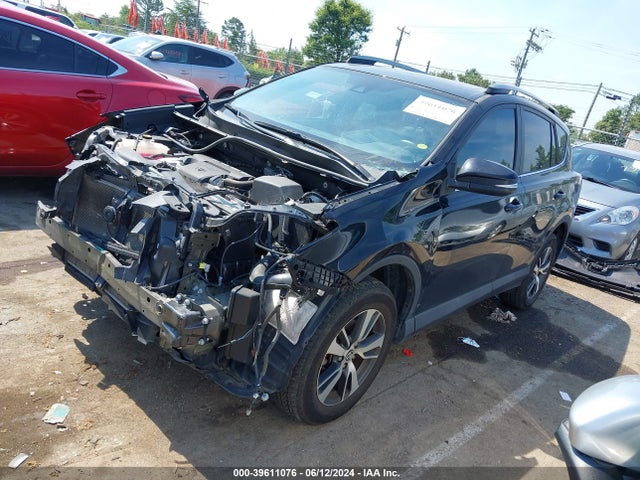 Toyota Rav4 Xle 2017 2T3WFREV8HW400090 Image 2