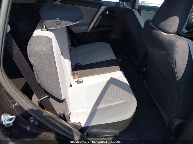 Toyota Rav4 Xle 2017 2T3WFREV8HW400090 Image 8