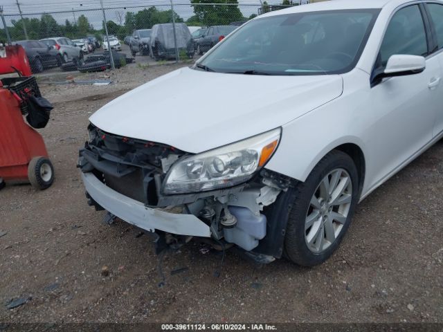 1G11D5SL5FU104099 Chevrolet MALIBU 2LT