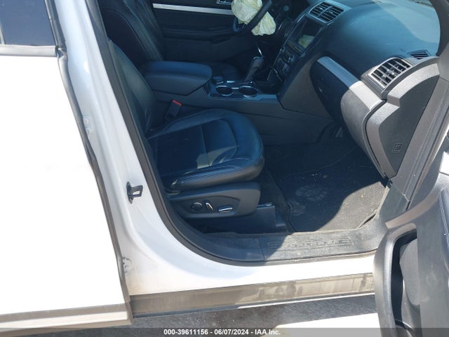 Ford EXPLORER XLT 2017 1FM5K8D88HGE37399 Image 5