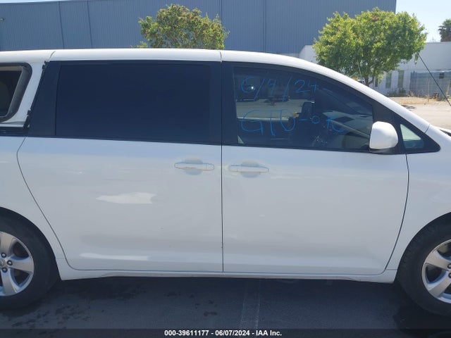 39611177 :رقم المزاد ، 5TDKA3DC1CS014910 vin ، 2012 Toyota Sienna Le 8 Passenger مزاد بيع