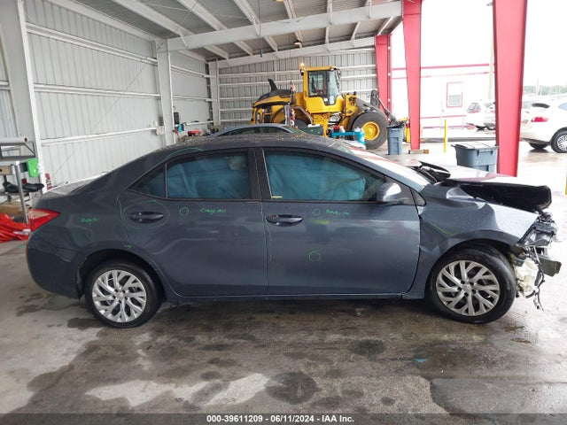 Toyota COROLLA LE 2018 5YFBURHE2JP796579 Image 13
