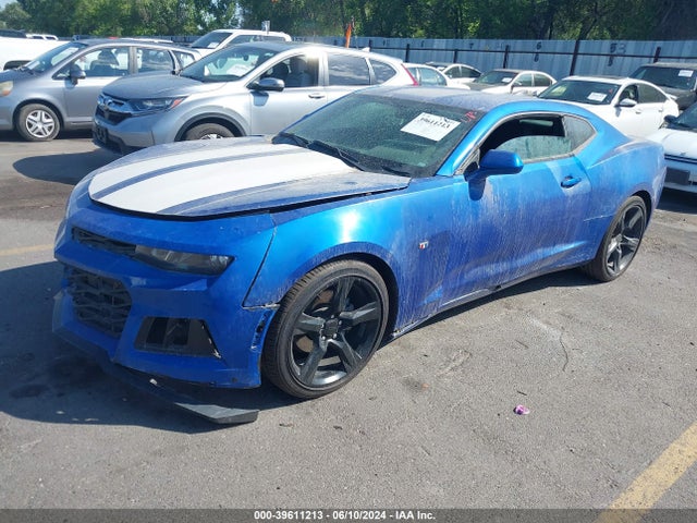 Chevrolet Camaro 1lt 2017 1G1FB1RX7H0150587 Image 2