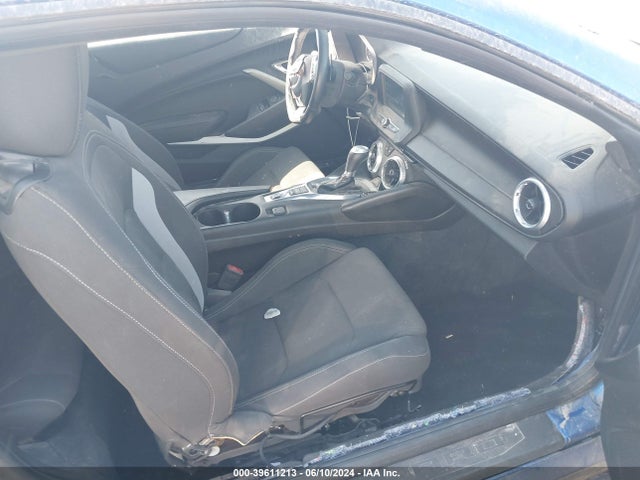 Chevrolet Camaro 1lt 2017 1G1FB1RX7H0150587 Image 5