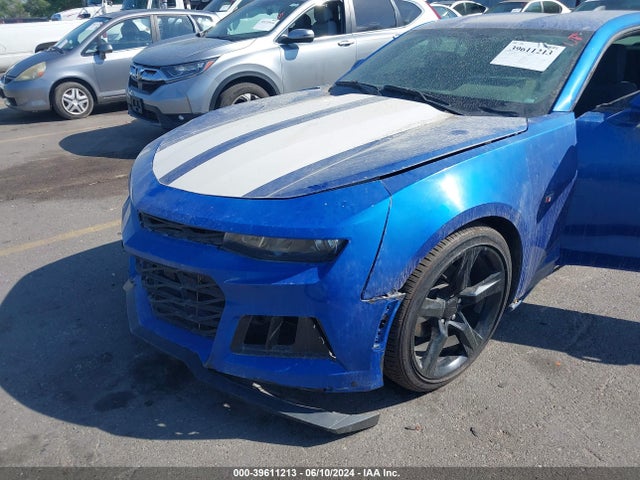 Chevrolet Camaro 1lt 2017 1G1FB1RX7H0150587 Image 6