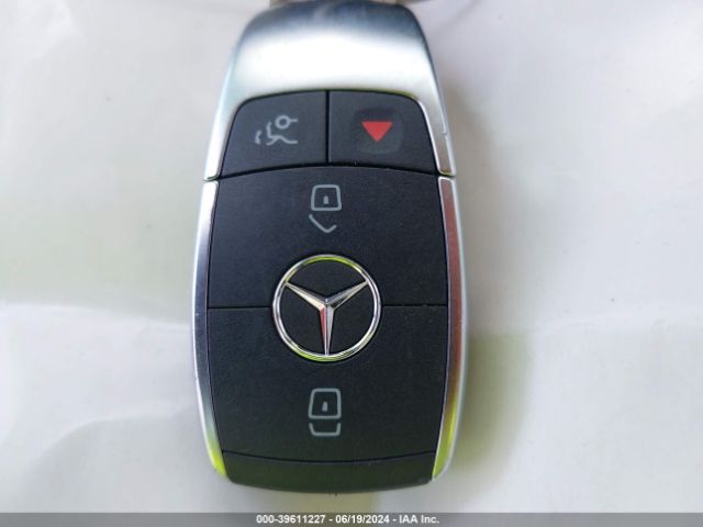 55SWF8DB6KU315827 Mercedes-Benz C 300