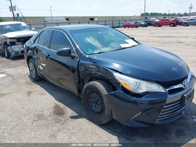 Toyota CAMRY LE 2017 4T1BF1FK6HU447809 Image 1