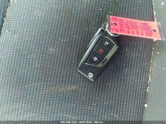2T3F1RFV4LC138950 Toyota RAV4 LE