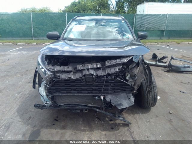 2T3F1RFV4LC138950 Toyota RAV4 LE