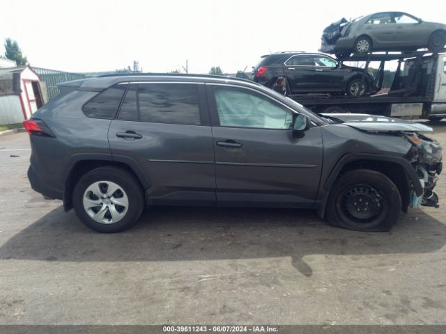 2T3F1RFV4LC138950 Toyota RAV4 LE
