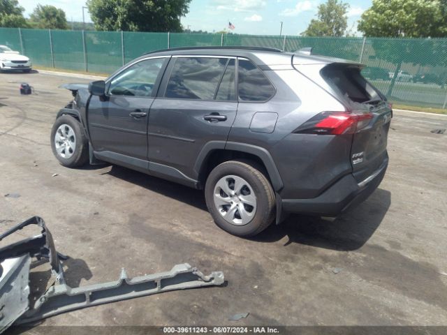 2T3F1RFV4LC138950 Toyota RAV4 LE