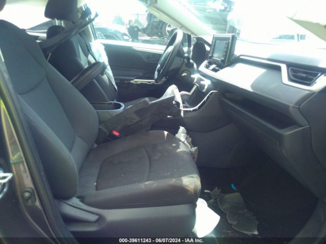 2T3F1RFV4LC138950 Toyota RAV4 LE
