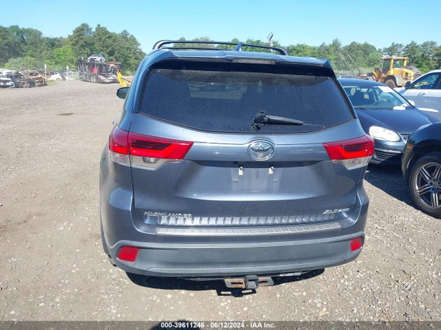 Toyota Highlander Xle 2018 5TDJZRFH2JS860461 Image 16