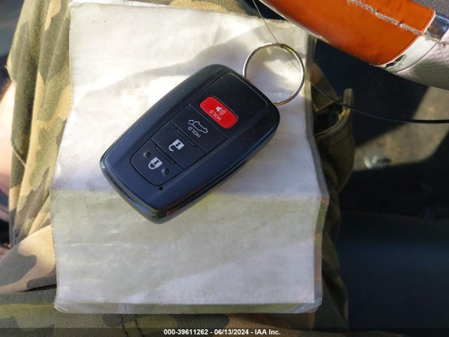 Toyota Rav4 Xle Premium 2021 JTMC1RFV4MD074537 Image 11