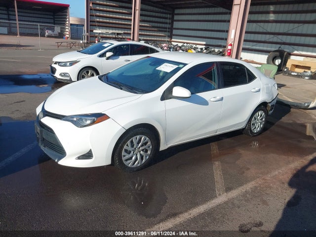 Toyota COROLLA LE 2019 5YFBURHE7KP901439 Image 2