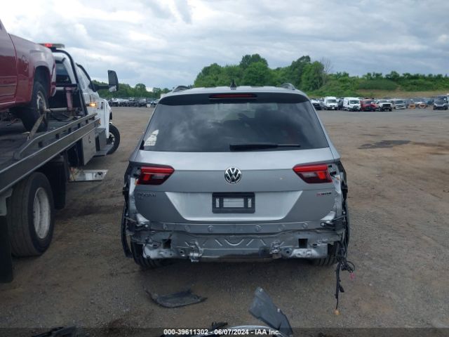 3VV2B7AXXMM134722 Volkswagen Tiguan 2.0t Se/2.0t Se R-line Black/2.0t Sel