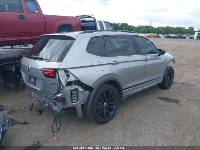 3VV2B7AXXMM134722 Volkswagen Tiguan 2.0t Se/2.0t Se R-line Black/2.0t Sel