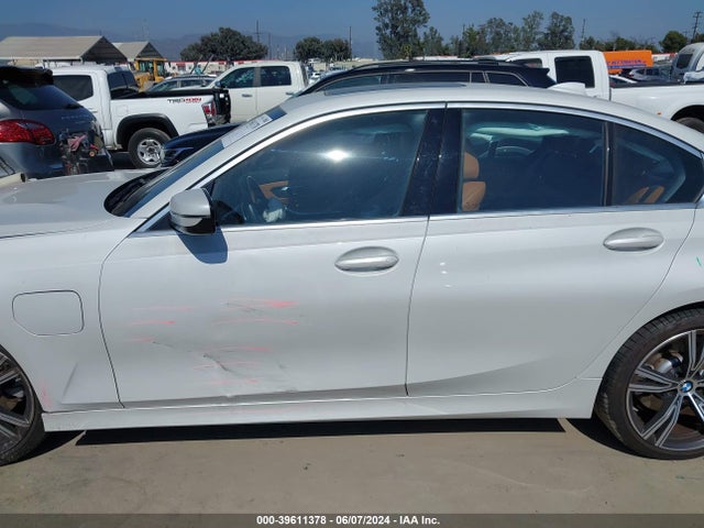 WBA5P7C01MFJ81034 BMW 3 Series 330e