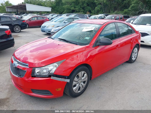 Chevrolet Cruze Ls Auto 2014 1G1PA5SH3E7355621 Image 2