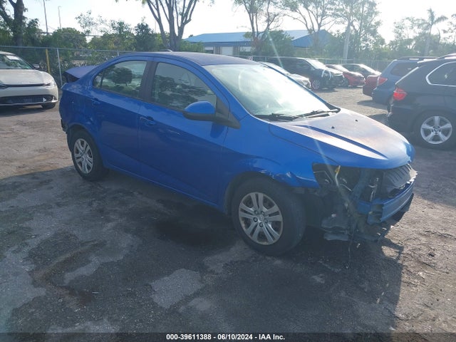 Chevrolet Sonic Ls Auto 2017 1G1JB5SHXH4159720 zdjęcie główne